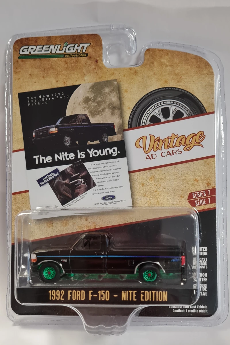 CHASE Car! Greenlight 39100-F Ford F-150 Nite Edition Schwarz 1992 - Vintage AD Cars 7 Maßstab 1:64 1 CHASE Car! Greenlight 39100-F Ford F-150 Nite Edition Schwarz 1992 - Vintage AD Cars 7 Maßstab 1:64