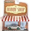 Chase Car! Greenlight 97120-B Ford Mustang Coupe Ghia 1979 Silber Mit Figur - The Hobby Shop 12 Maßs