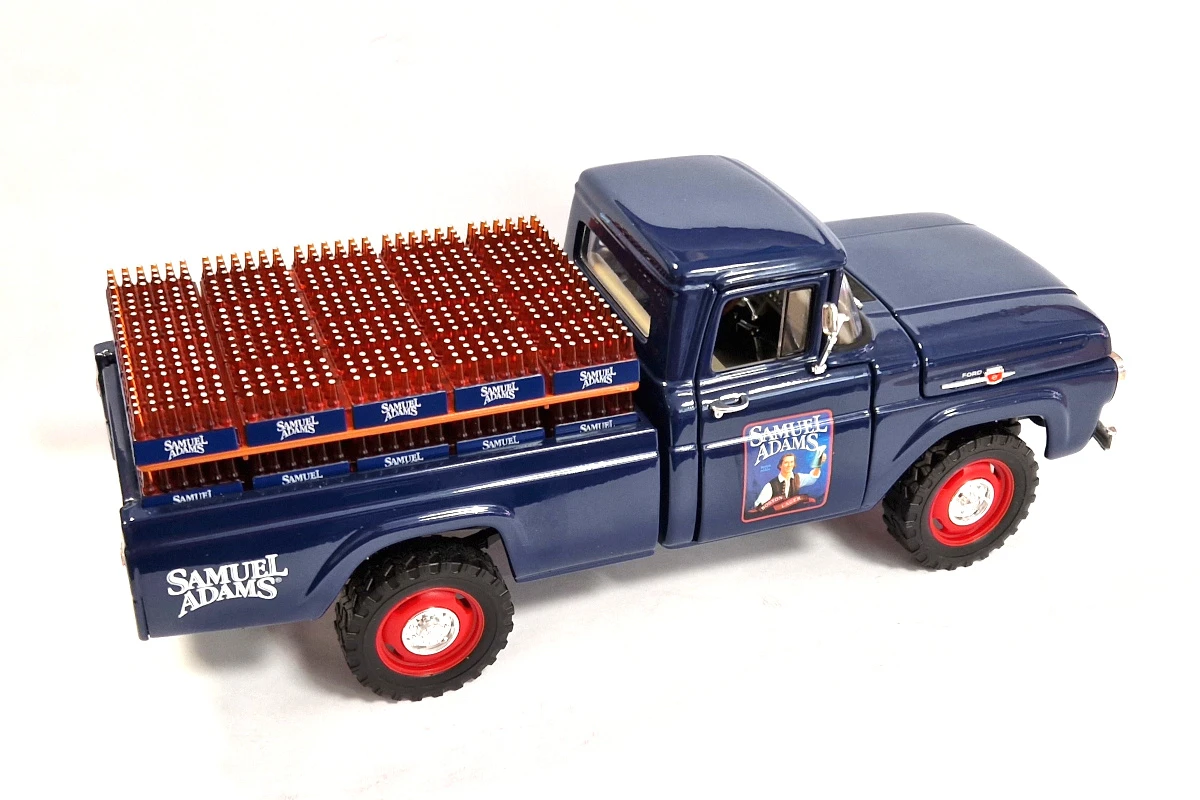 Sonstige Gebraucht! Road Signature 92319 Ford F-250 Pickup Truck "Samuel Adams" Blau 1959 Maßstab 1:18 - Fast 2 Sonstige Gebraucht! Road Signature 92319 Ford F-250 Pickup Truck "Samuel Adams" Blau 1959 Maßstab 1:18 - Fast - Image 2