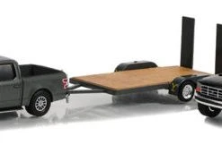 Greenlight 31150-C Ford F-150 2018 + Ford Bronco 1992 + Flatbed Trailer Grau "Yellowstone" - Hollywo