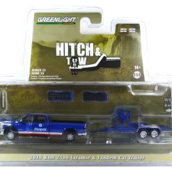 Greenlight 32250-D RAM 2500 Laramie "Mopar" Blau 2020 + Tandem Car Trailer - Hitch & Tow 25 Maßstab