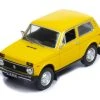 IXO Models CLC435 Lada Niva Gelb 1978 Maßstab 1:43 Modellauto