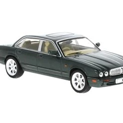 IXO Models CLC456 Jaguar XJ8 (X 308) Dunkelgrün Metallic (RHD) 1998 Maßstab 1:43 Modellauto