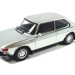 IXO Models CLC459 Saab 99 EMS Silber 1972 Maßstab 1:43 Modellauto