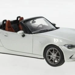 IXO Models CLC487 Mazda MX-5 Roadster Silber Metallic 2019 Maßstab 1:43 Modellauto