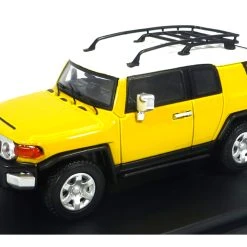 Sonstige Stance Hunters Toyota FJ Cruiser Gelb Treasure Series Maßstab 1:64 Modellauto