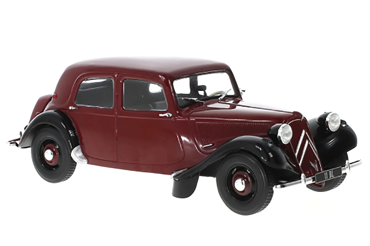 Whitebox WB124116 Citroen Traction Avant 11BL Dunkelrot/schwarz 1952 Maßstab 1:24 Modellauto 1 Whitebox WB124116 Citroen Traction Avant 11BL Dunkelrot/schwarz 1952 Maßstab 1:24 Modellauto